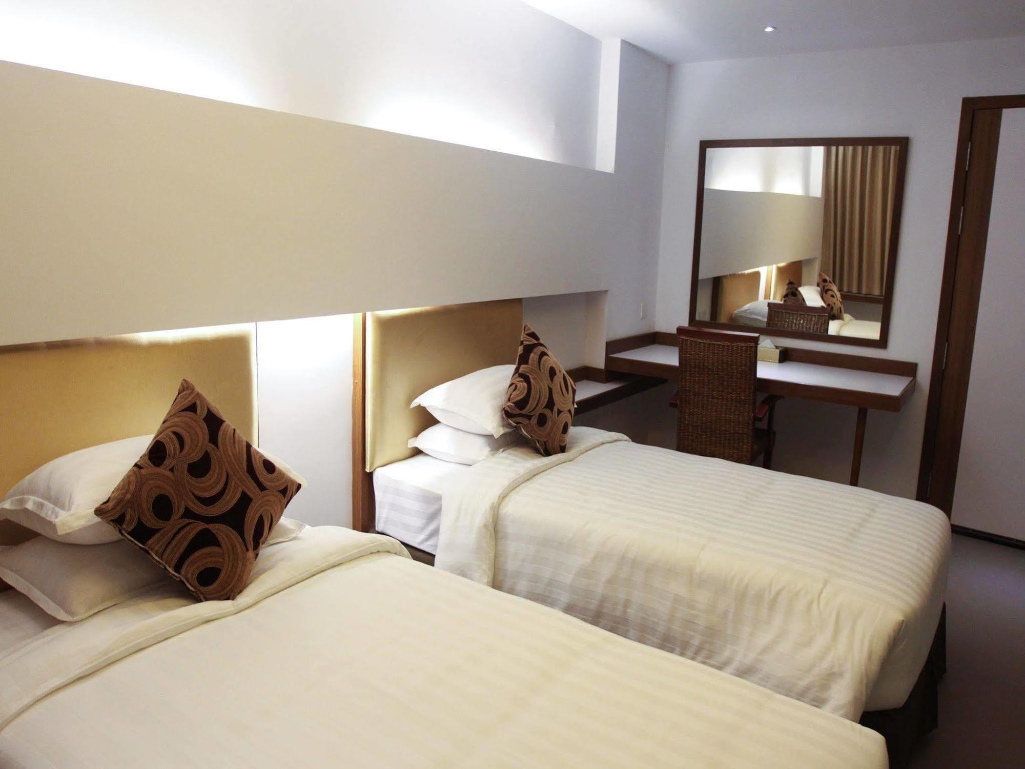 The Rgn City Lodge Yangon Exterior foto